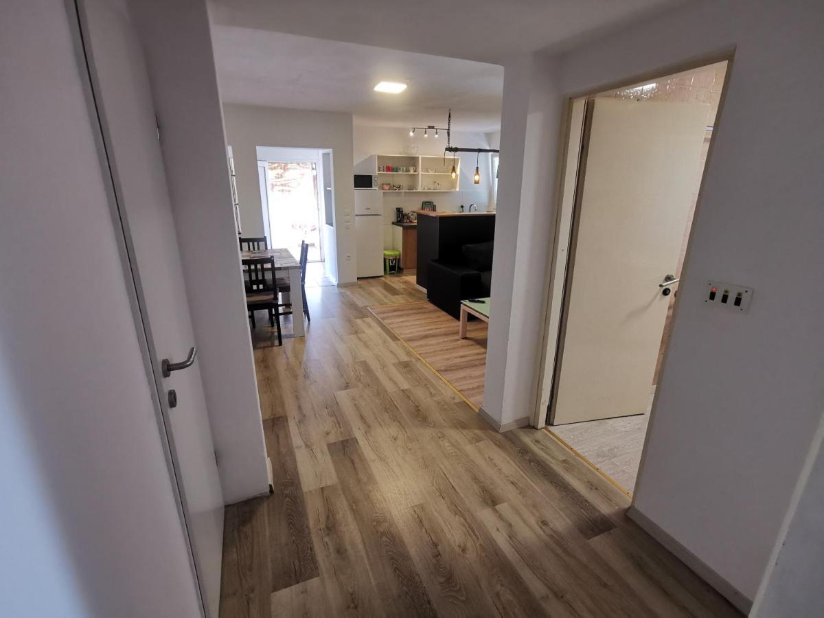 Appartement Fa-Ni à Novalja Extérieur photo